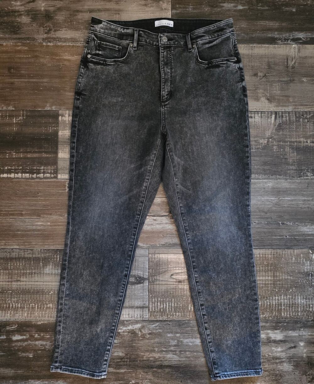 Loft "The Curvy Skinny" Black Jeans Size 31/12